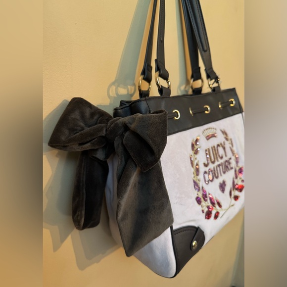 Juicy Couture Pink and Black Sequin Embellished Tote with Heart Tag - Picture 3 of 10